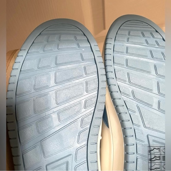 Disney’s Lilo & Stitch High-Top Trainers | Size 9 | NWT - Picture 12 of 14